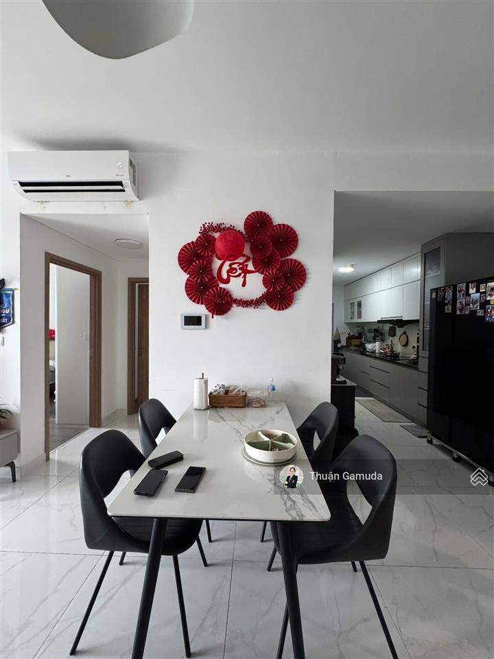 Cho thuê 2pn 2wc 92m2 nhà mới đẹp, ntcb giá 15triệu/th ở liền phân khu diamond alnata celadon city