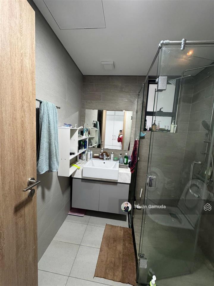Cho thuê 2pn 2wc 92m2 nhà mới đẹp, ntcb giá 15triệu/th ở liền phân khu diamond alnata celadon city