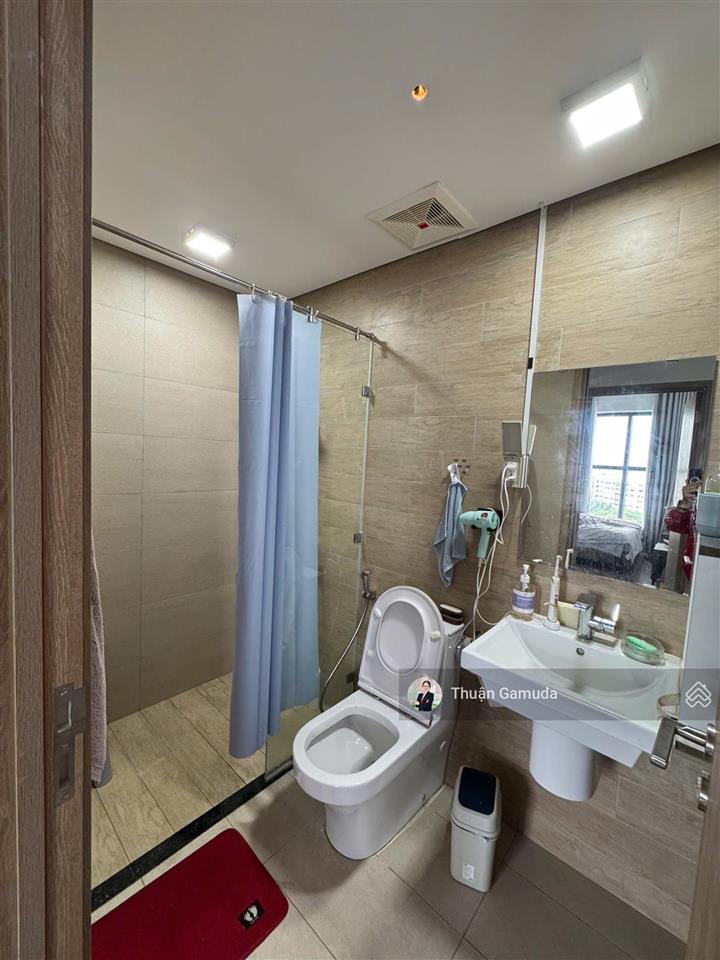 Cho thuê 2pn 2wc 92m2 nhà mới đẹp, ntcb giá 15triệu/th ở liền phân khu diamond alnata celadon city