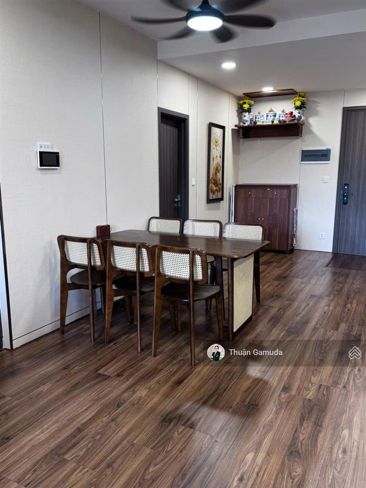 Bán căn hộ đẹp giá tốt tại diamond centery 10,2 tỷ 3pn3wc 121m2 full nt đẹp
