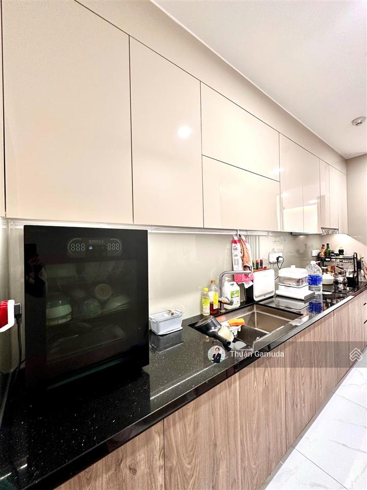 Bán gấp căn hộ 2pn, 2wc tại diamond alnata plus đã có sổ , 7.5 tỷ, 88m2 view đại lộ full nt đẹp