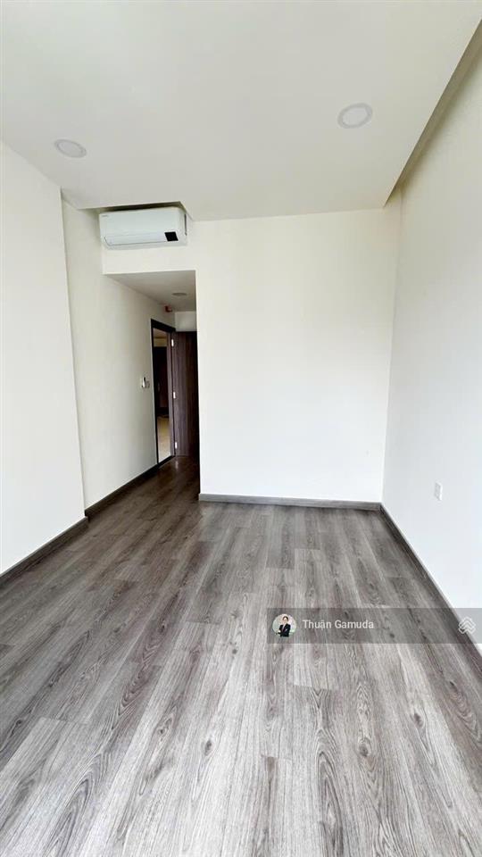 Chính chủ bán gấp, giá cực tốt căn diamond centery 3pn, 121m2 chỉ 9tỷ890 triệu trả giãn