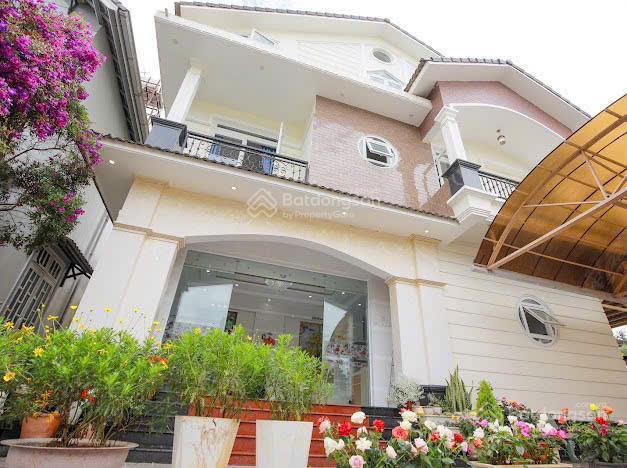 Hàng ngộp trung tâm! villa du lịch xuân hương  đà lạt 1 lầu sẵn 7pn full công năng view đẹp