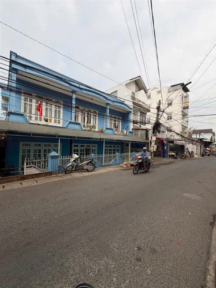 Nhà mặt tiền đồng tâm, đà lạt dt 156m2 ngang 7.7m vuông vức giá 11 tỷ còn tl, sẵn dòng tiền