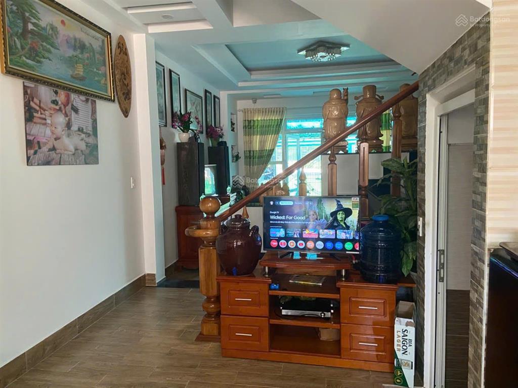 Nhà 2 lầu áp mái nguyễn công trứ, sẵn 6pn, ngang 4.5m shr full công năng, phù hợp làm homestay