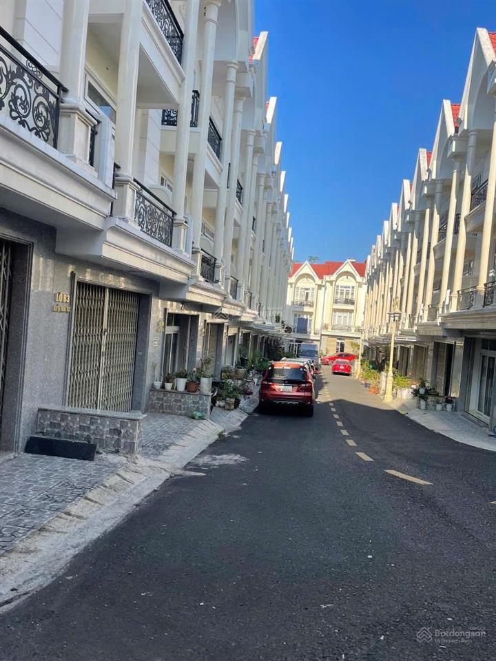 Nhà golden hill nguyễn trung trực  đà lạt, 2 tầng 4pn shr hoàn công đầy đủ 70.9m2 giá 6.5 tỷ