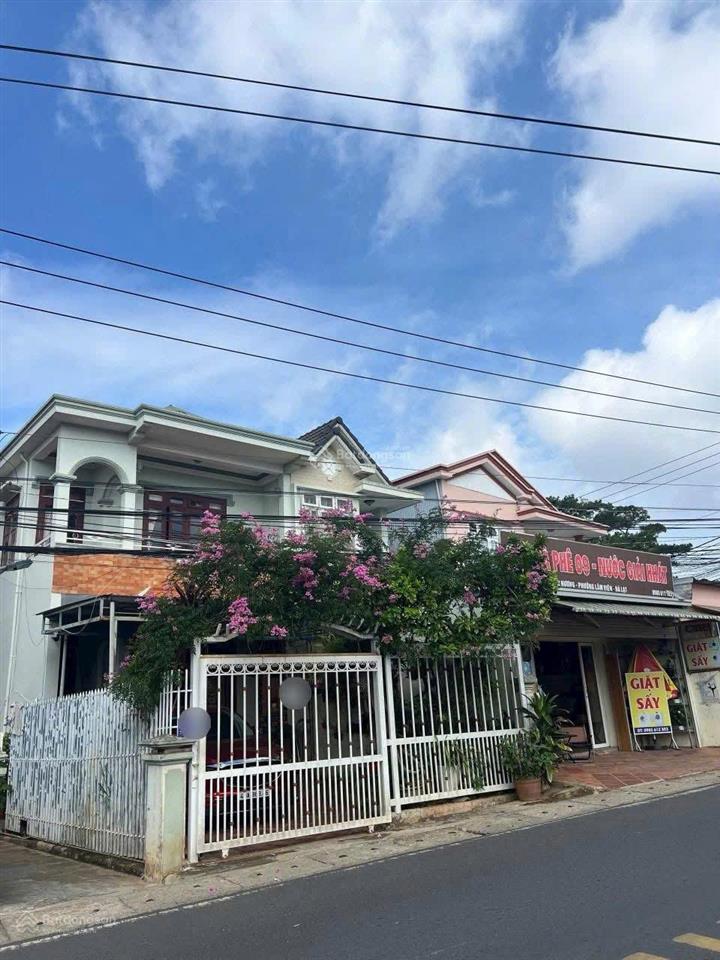 Nhà mt hồ xuân hương, đà lạt gần cổng quân đội dt 120m2 vị trí vàng kd, giá 8.2 tỷ