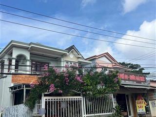 Nhà mt hồ xuân hương, đà lạt gần cổng quân đội dt 120m2 vị trí vàng kd, giá 8.2 tỷ