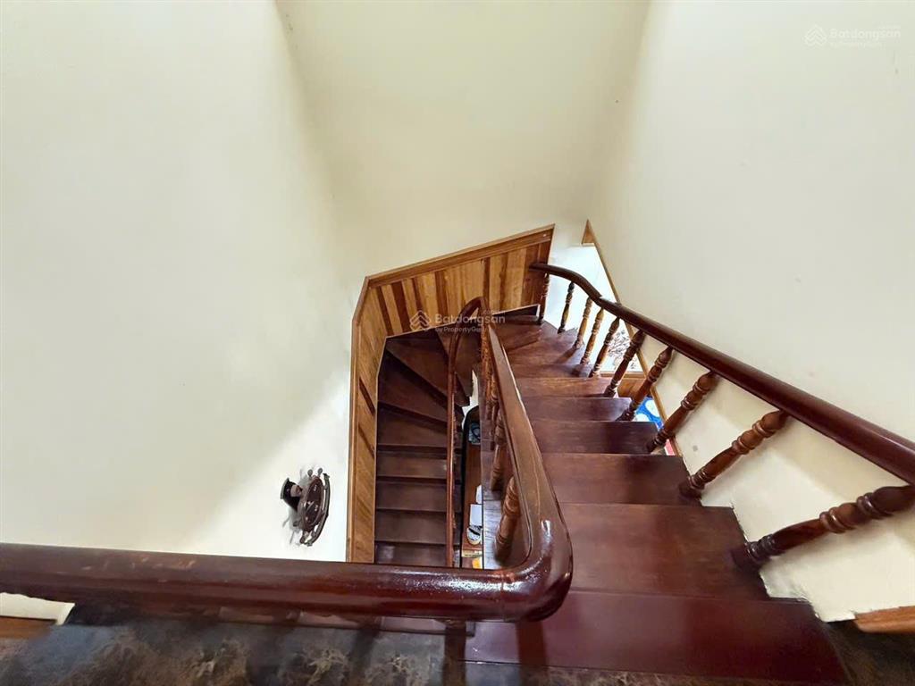 Nhà mt hồ xuân hương, đà lạt gần cổng quân đội dt 120m2 vị trí vàng kd, giá 8.2 tỷ