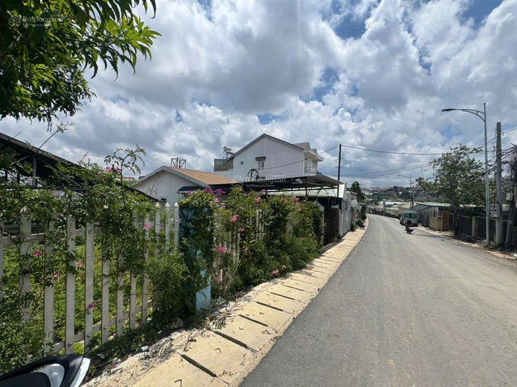 Bán gấp đất mặt tiền tôn thất tùng, đà lạt dt 421.7m2, view đẹp phong thủy, full tc, giá 22 tỷ