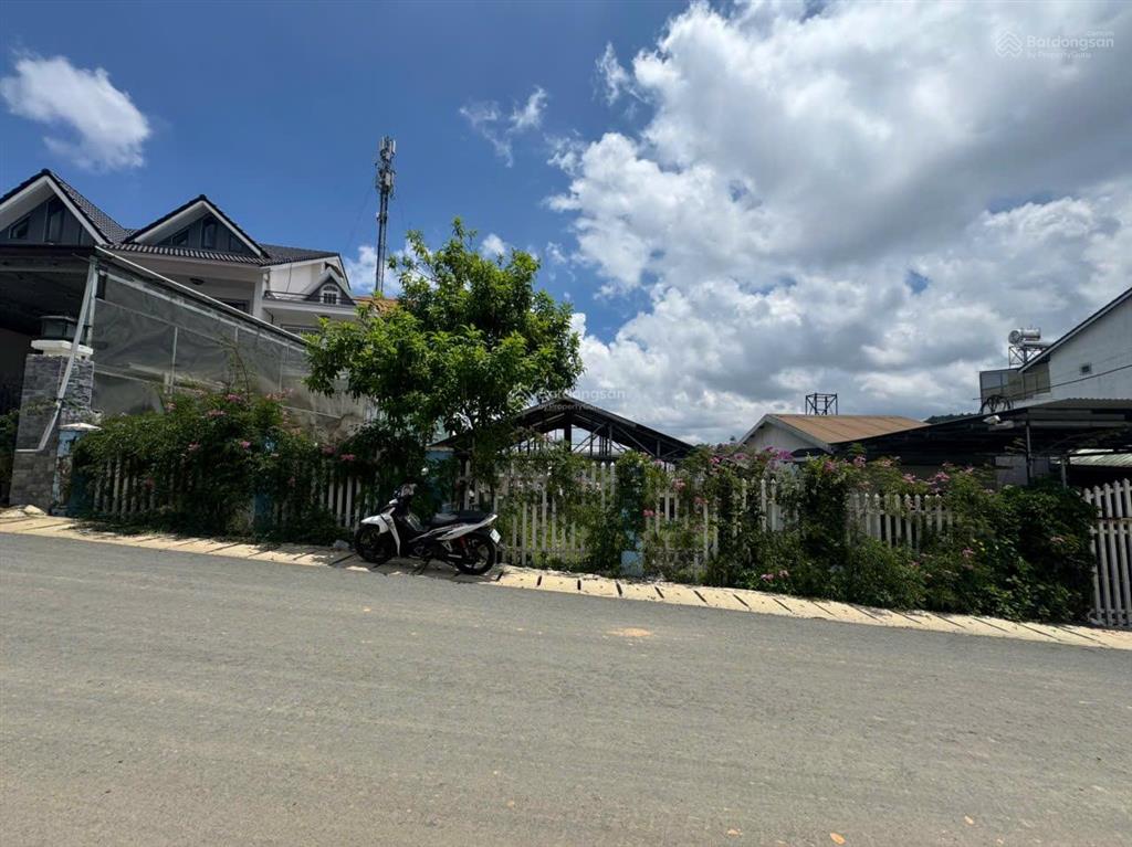 Bán gấp đất mặt tiền tôn thất tùng, đà lạt dt 421.7m2, view đẹp phong thủy, full tc, giá 22 tỷ