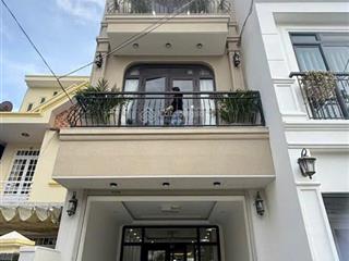 Bán nhà mai hoa thôn  p.2  đà lạt dt 92m2, 5 tầng thang máy, full nội thất, giá 13.6 tỷ có tl