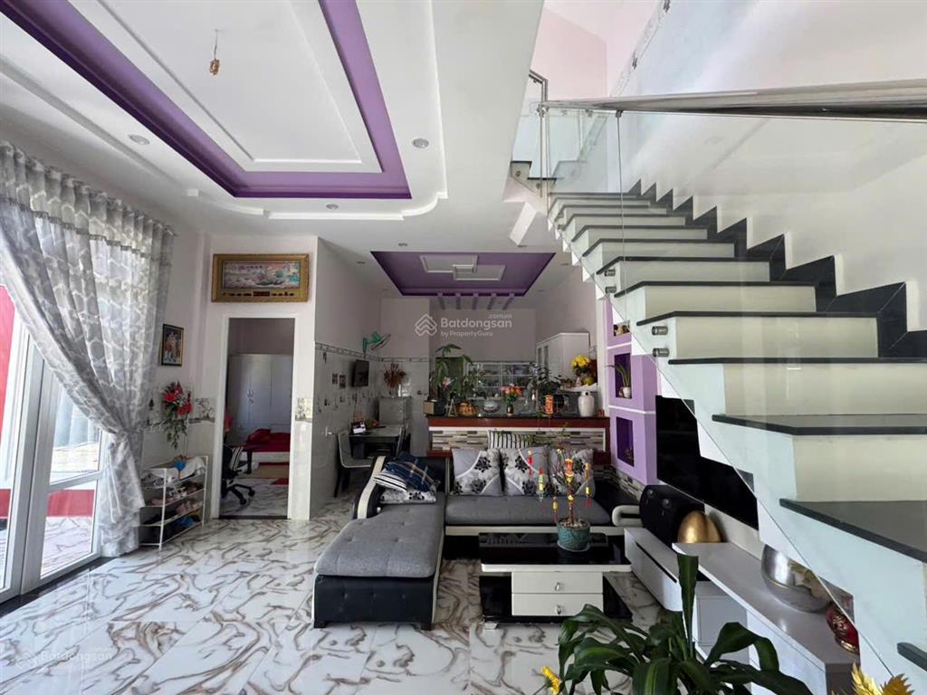 Villa view đẹp hùng vương, đà lạt 1 lầu sẵn 300m2 có ban công từng tầng giá ngộp 18 tỷ