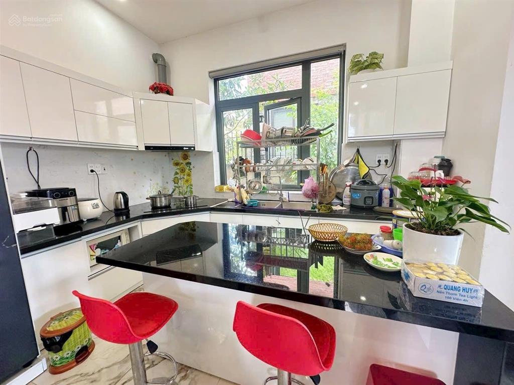 Bán gấp villa giá cực tốt tại đường trịnh hoài đức đà lạt