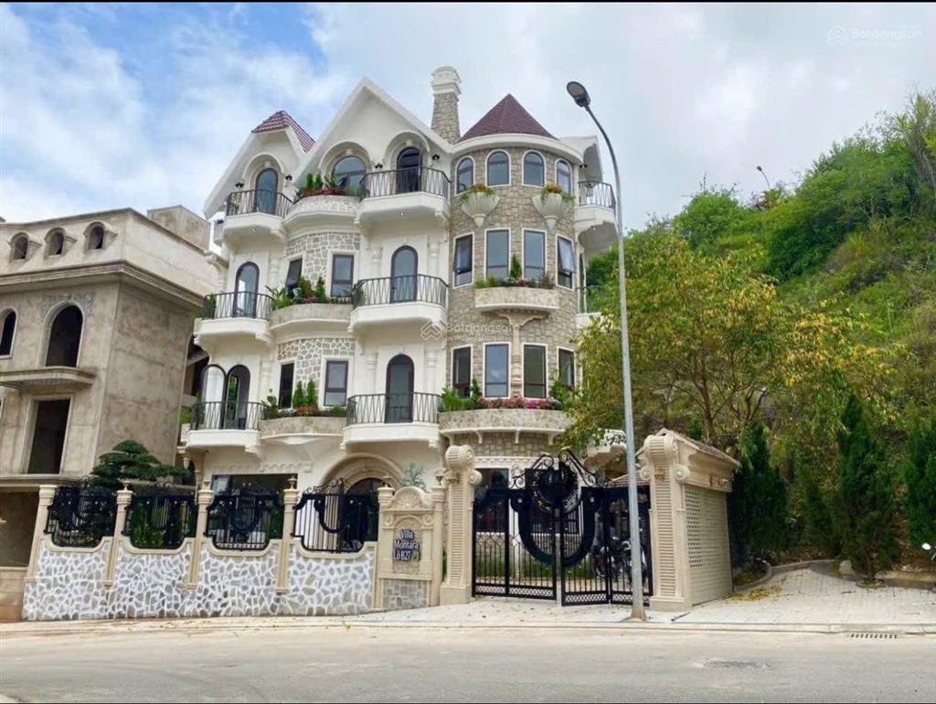 Bán gấp villa đẳng cấp xịn sò đậm chất pháp tại kqh an sơn đà lạt.