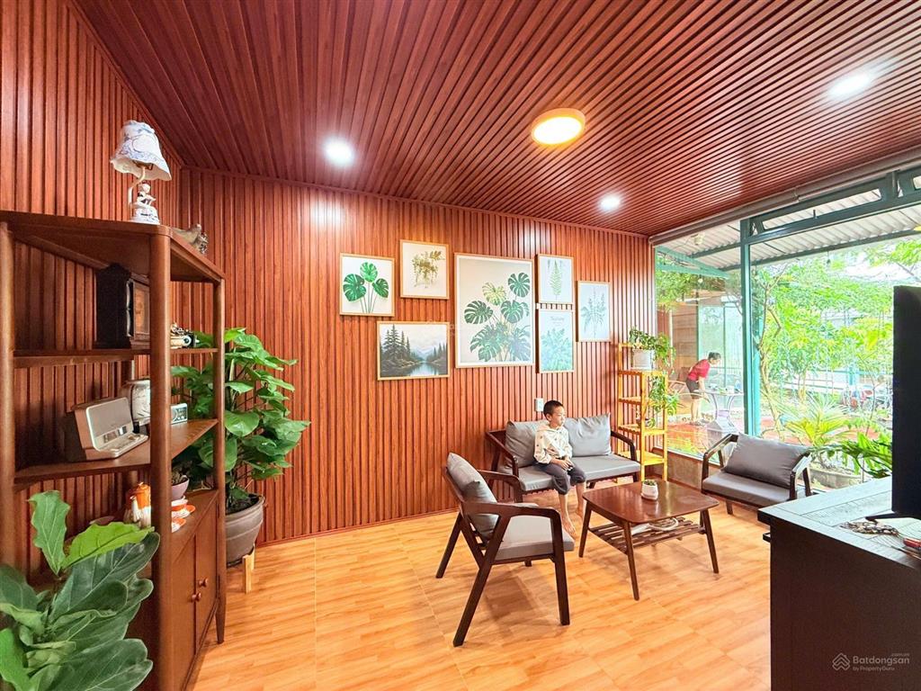 Bán gấp nhà sân vườn tại khu nghỉ dưỡng măng lin đà lạt giá tốt