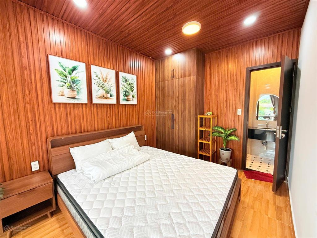 Bán gấp nhà sân vườn tại khu nghỉ dưỡng măng lin đà lạt giá tốt