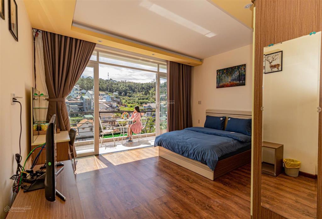 Bán gấp villa mặt tiền đường trần thái tông có view rừng thông đà lạt giá tốt