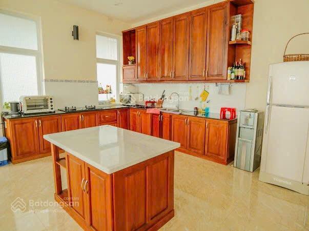 Bán gấp villa mặt tiền đường trần thái tông có view rừng thông đà lạt giá tốt