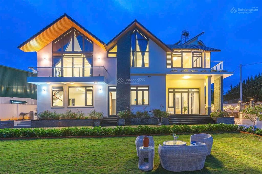 Bán gấp villa sân vườn rộng tại đường nguyên tử lực đà lạt.
