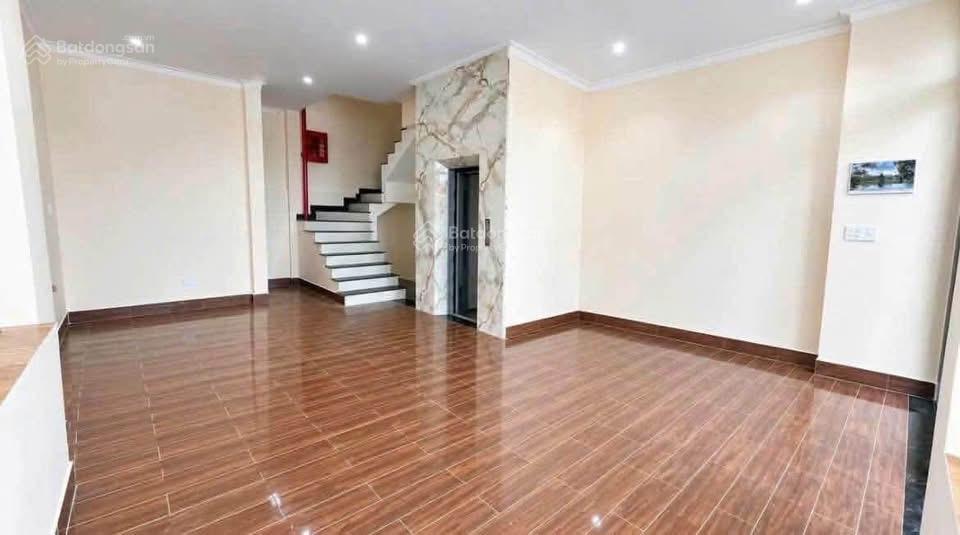 Bán gấp nhà mới tinh mặt tiền đường hai bà trưng đà lạt giá tốt.