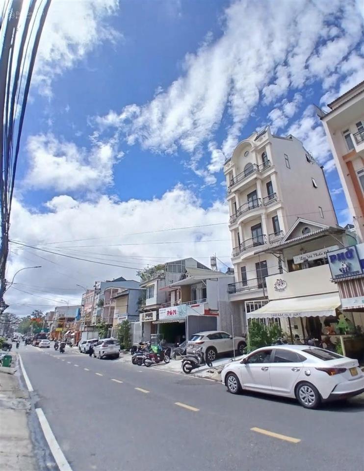 Bán gấp nhà mới tinh mặt tiền đường hai bà trưng đà lạt giá tốt.