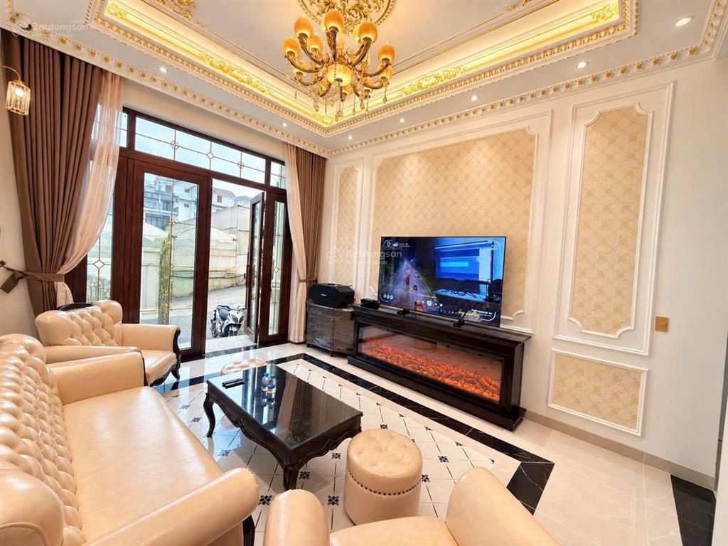Bán gấp villa mới tinh full nội thất xịn sò tại đường trịnh hoài đức đà lạt