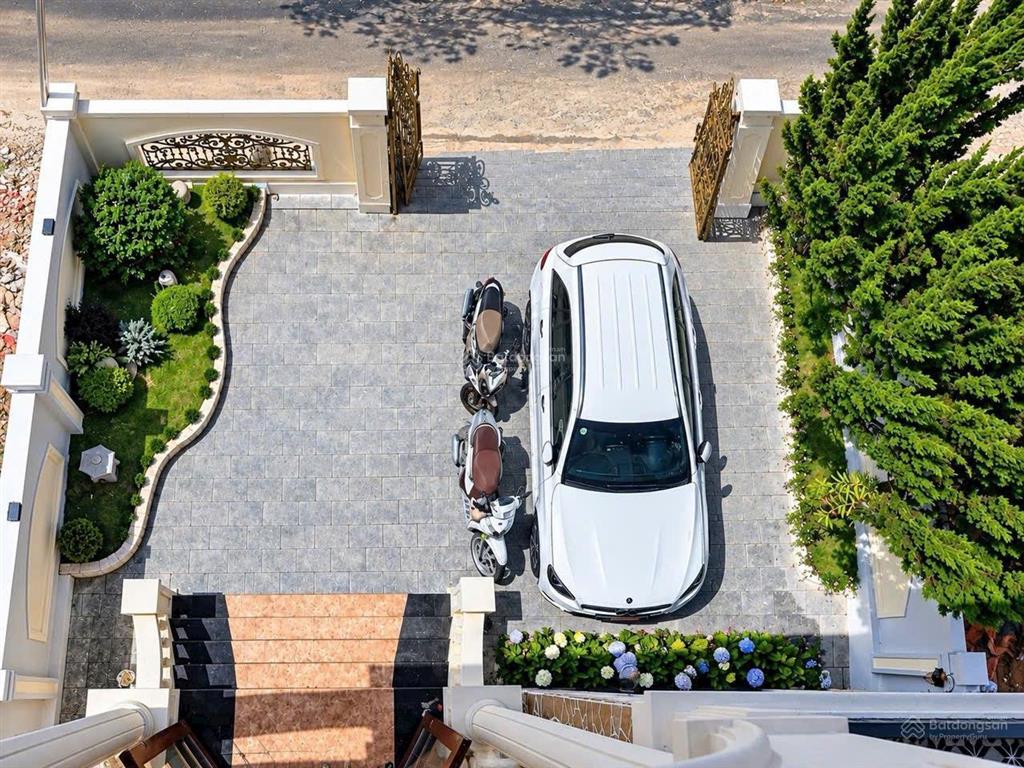 Bán gấp villa mới tinh full nội thất xịn sò tại đường trịnh hoài đức đà lạt