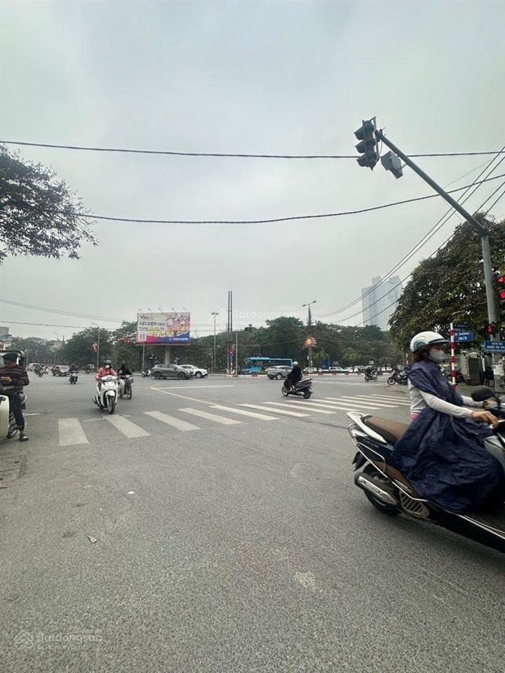 Lô góc 2 thoáng yên xá ,mặt tiền khủng,dt80m, tặng thêm 20m sân. chủ rất thiện chí