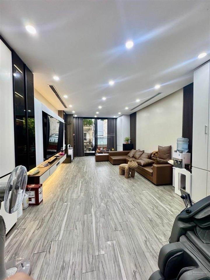 Bán nhà văn quán 100m2, 5t, ô tô tránh nhau, sẵn thang máy 7.9tỷ