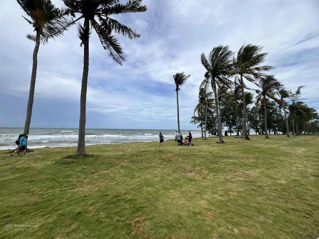 Bán nhà biệt thự meyhomes capital, 6,7 tỷ, 117m2, 5pn, 4wc, giá ưu đãi