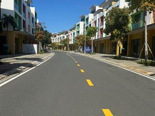 Bán nhà biệt thự meyhomes capital, 6,7 tỷ, 117m2, 5pn, 4wc, giá ưu đãi