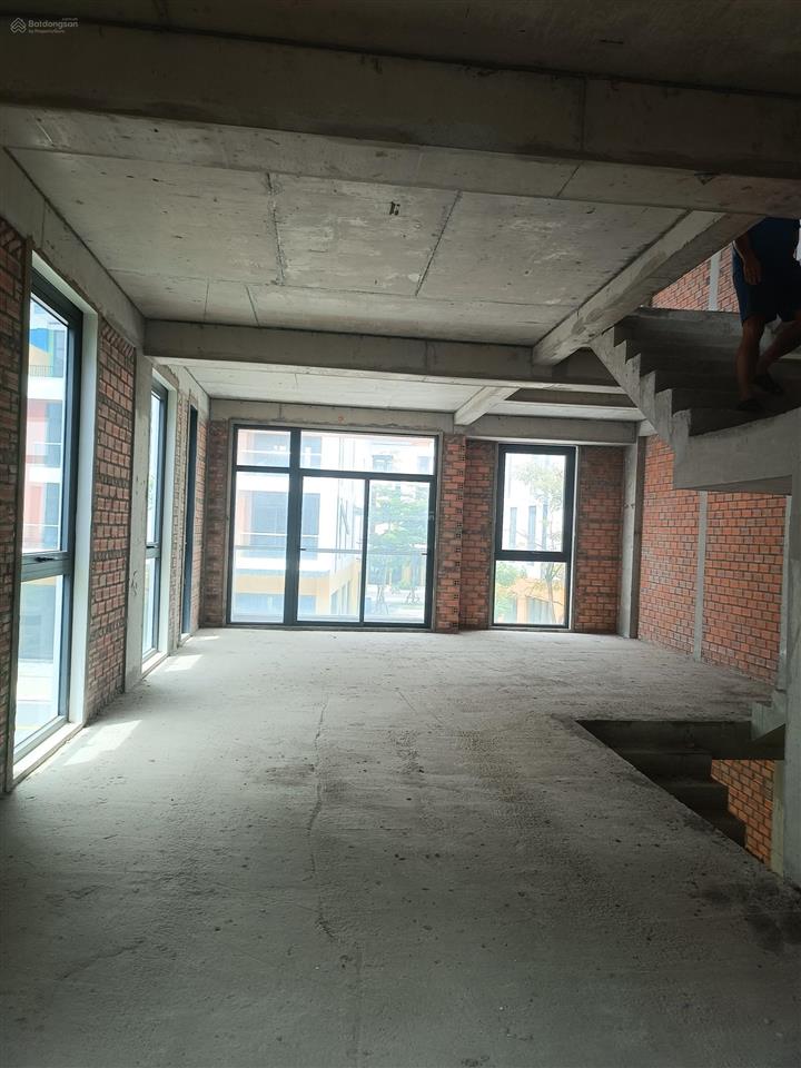 Chủ cần tiền bán cắt lỗ 7 tỷ so với giá gốc căn shophouse meyhomes capital giá rẻ