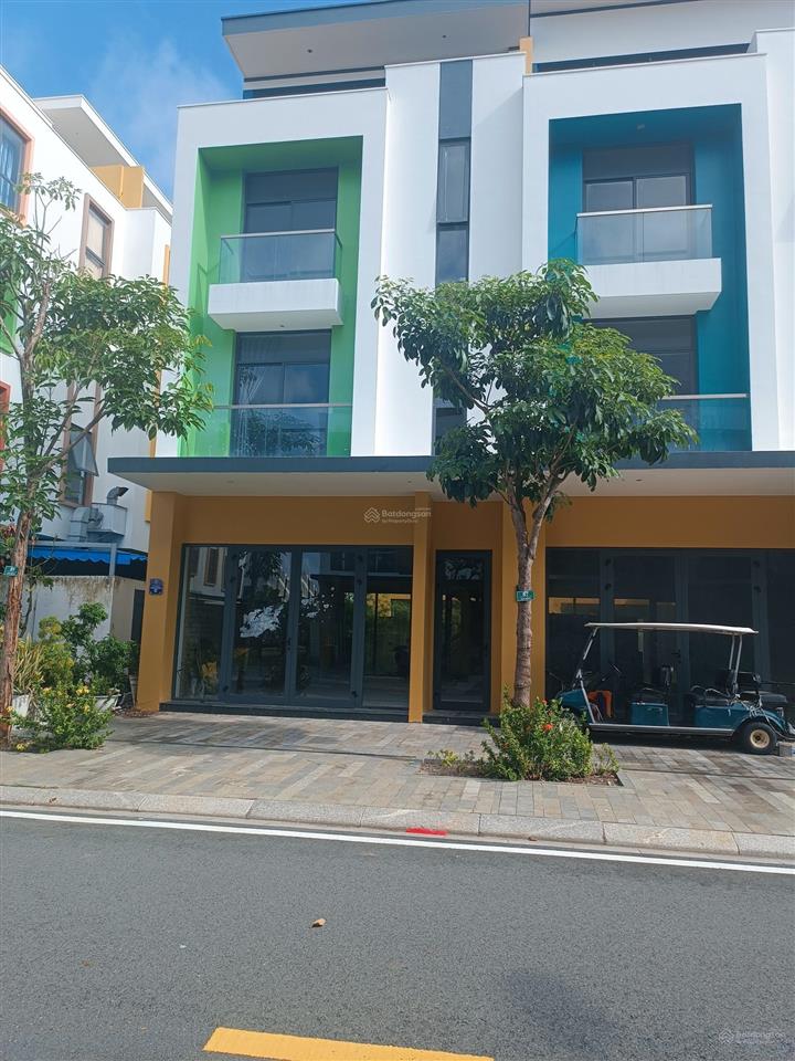 Bán shophouse tại meyhomes capital phú quốc, giá cắt lỗ 5,4 tỷ, dt94,25 m2