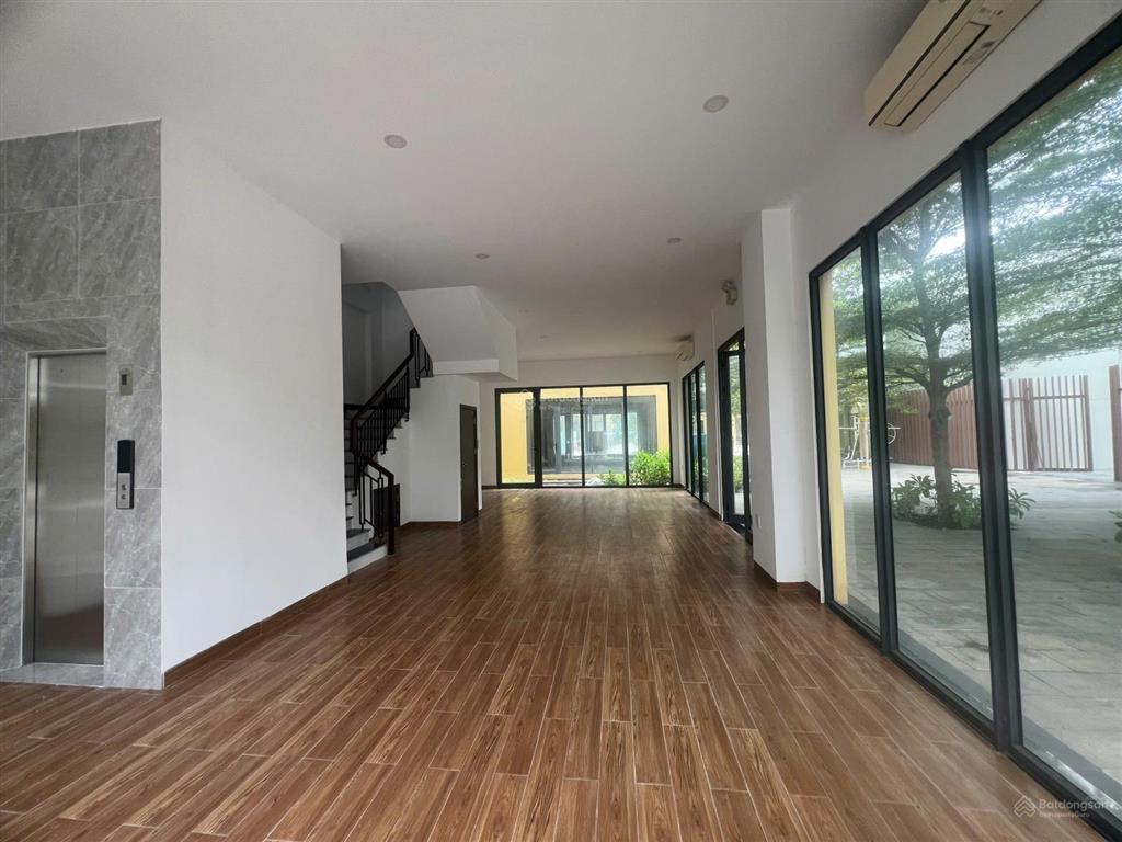 Bán shophouse 5 tỷ, 94,25m2 tại meyhomes capital phú quốc, bãi trường, an thới