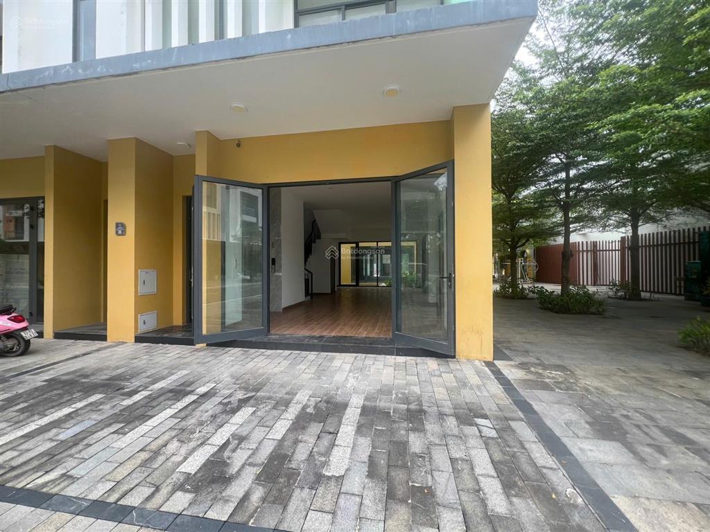 Bán shophouse 5 tỷ, 94,25m2 tại meyhomes capital phú quốc, bãi trường, an thới