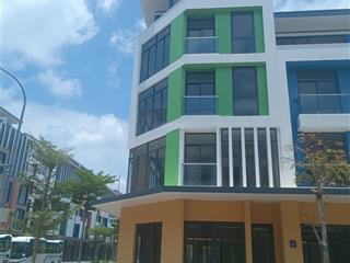 Bán căn shophouse meyhomes capital phú quốc giá cắt lỗ sâu, căn đẹp hiếm nhất có 5 tầng