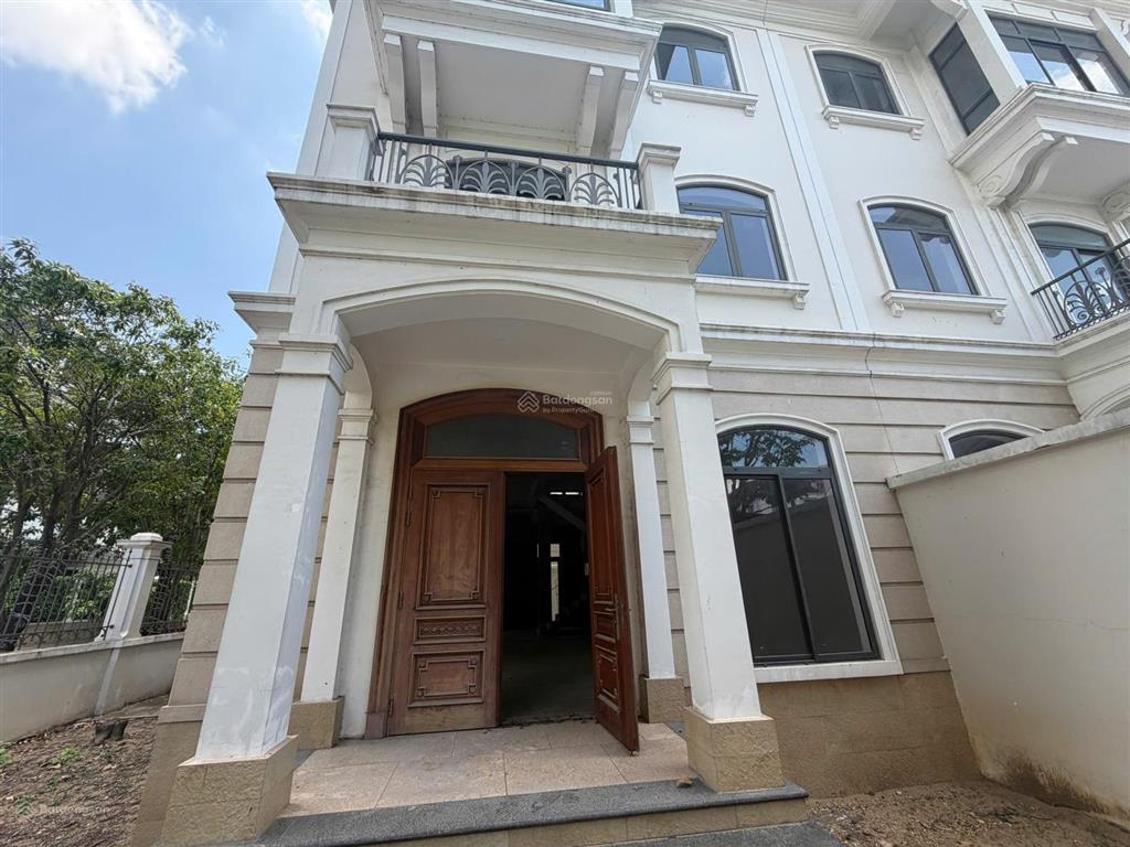Chủ giảm thẳng 5 tỷ biệt thự victoria village chỉ còn 48 tỷ. diện tích sử dụng 320m