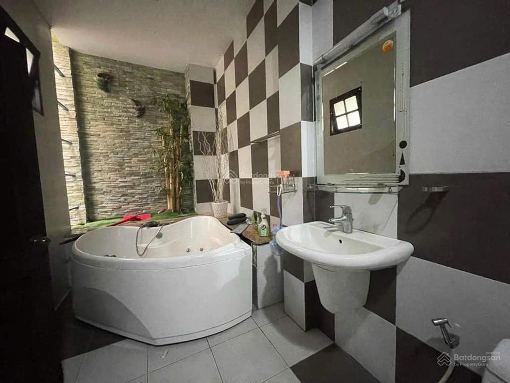 Biệt thự mini sân vườn 8 phòng có dòng tiền 15 triệu/th 145/lý thường kiệt, giá chỉ 8 tỷ