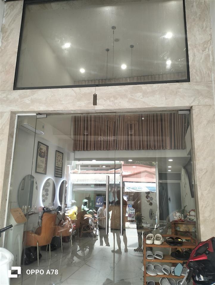 Hàng hiếm 251 nguyễn trọng tuyển, 18 tỷ, 322.7 m2, nhà mặt phố 4 tầng, đang cho thuê 40 tr/tháng