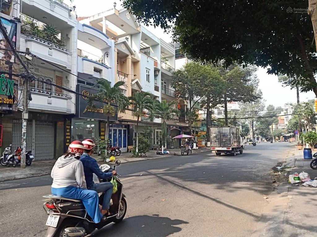 Bán nhà mt đường 19, khu tên lửa bình tân. ngay ngã 3 đường 19 và 24. 4 tấm giá 16 tỷ