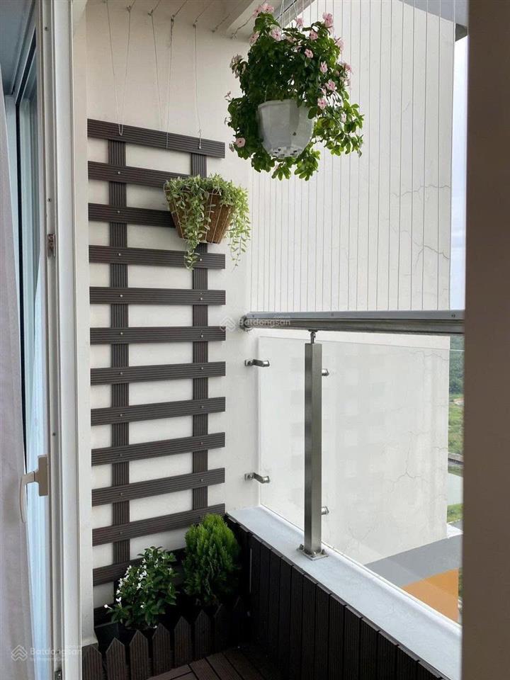 Mình cần bán 2 phòng ngủ 2wc giá 3 tỷ 380 triệu