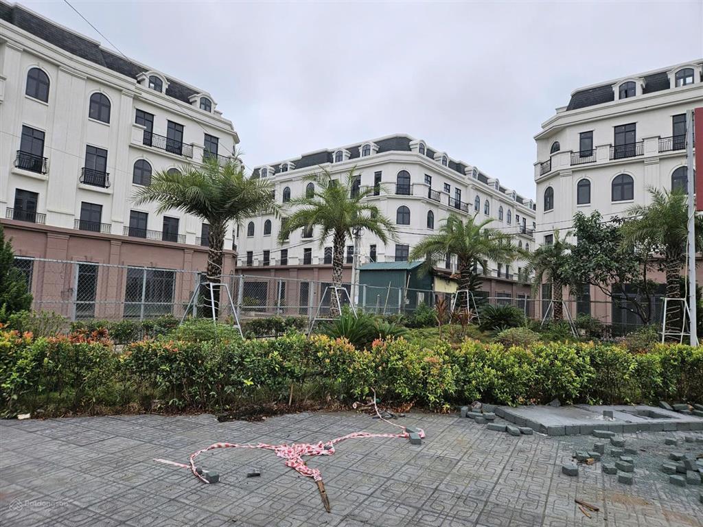 Bán shophouse sơn đồng cạnh góc, hướng đông nam giá đầu tư tốt nhất, giá 12.5 tỷ, sổ đỏ lâu dài