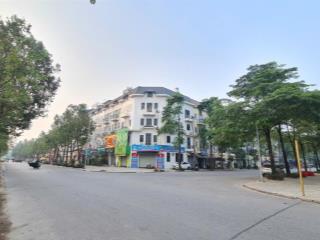 Bán gấp liền kề đô nghĩa view hồ công viên cây đàn, mặt đường 30trục chính kinh doanh sầm uất