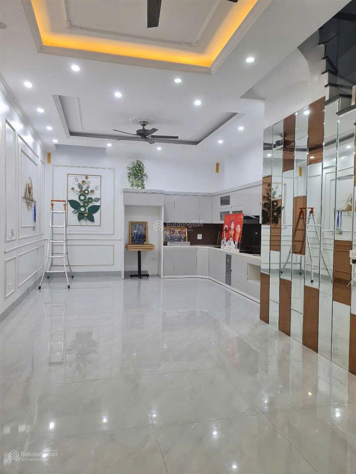 Bán gấp liền kề đô nghĩa hoàn thiện full 5 tầng, sổ đỏ lâu dài. giá 13 tỷ có thương lượng