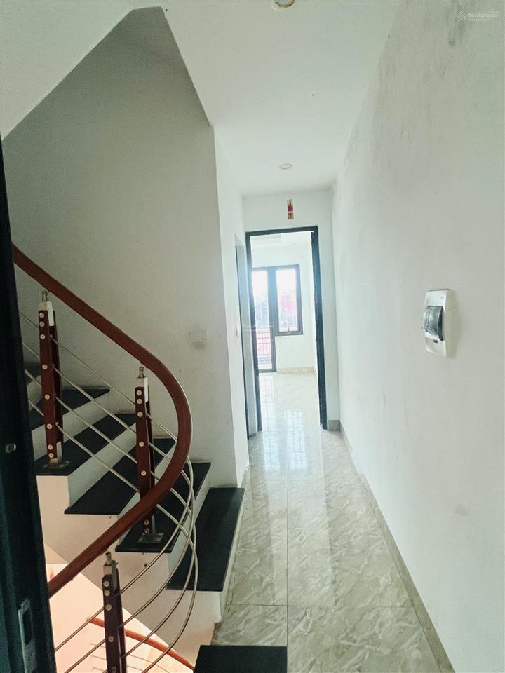Chính chủ cần bán nhà sổ đỏ chính chủ không quy hoạch
