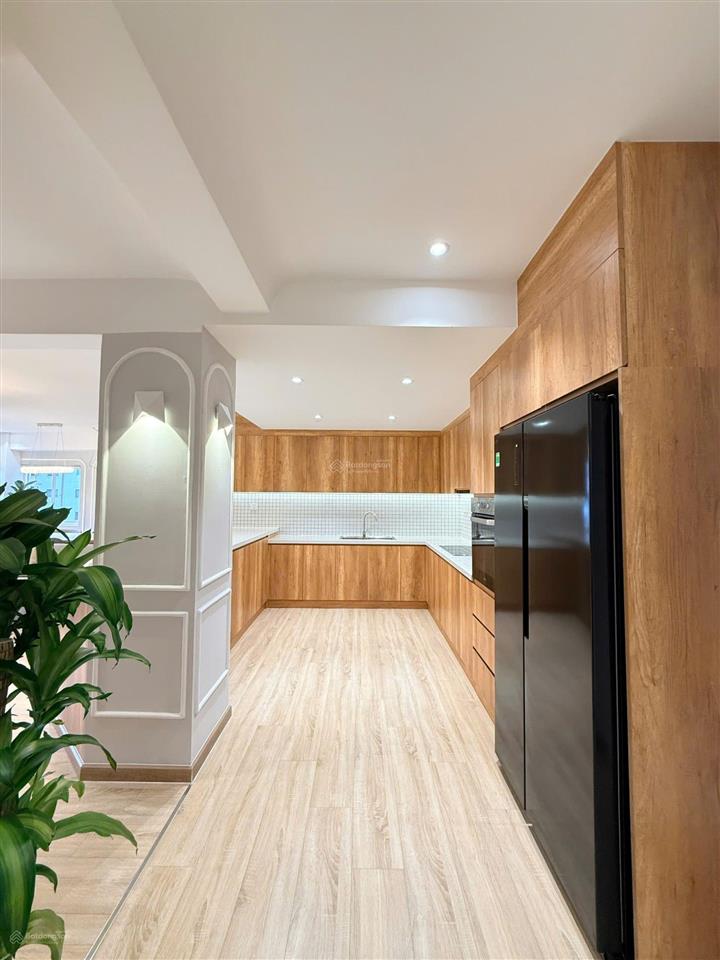 Bán cc hưng vượng 2, 11,8 tỷ, 142,6m2, 2pn, 3wc, đầy đủ nội thất tại q7, tp.hcm