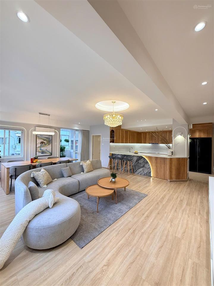 Bán cc hưng vượng 2, 11,8 tỷ, 142,6m2, 2pn, 3wc, đầy đủ nội thất tại q7, tp.hcm