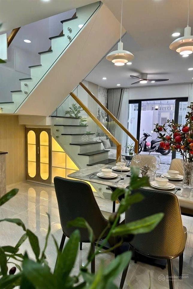 Bán căn nhà diện tích cực đẹp đường số 7 phường 7 quận gò vấp diện tích 65m2 đất gia chi 7,9 ty