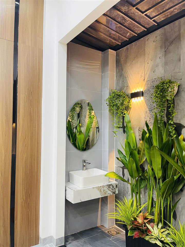 Bán căn nhà xây mới xong phường 8 quận gò vấp diện tích 4 x 11 gia 6,45 ty